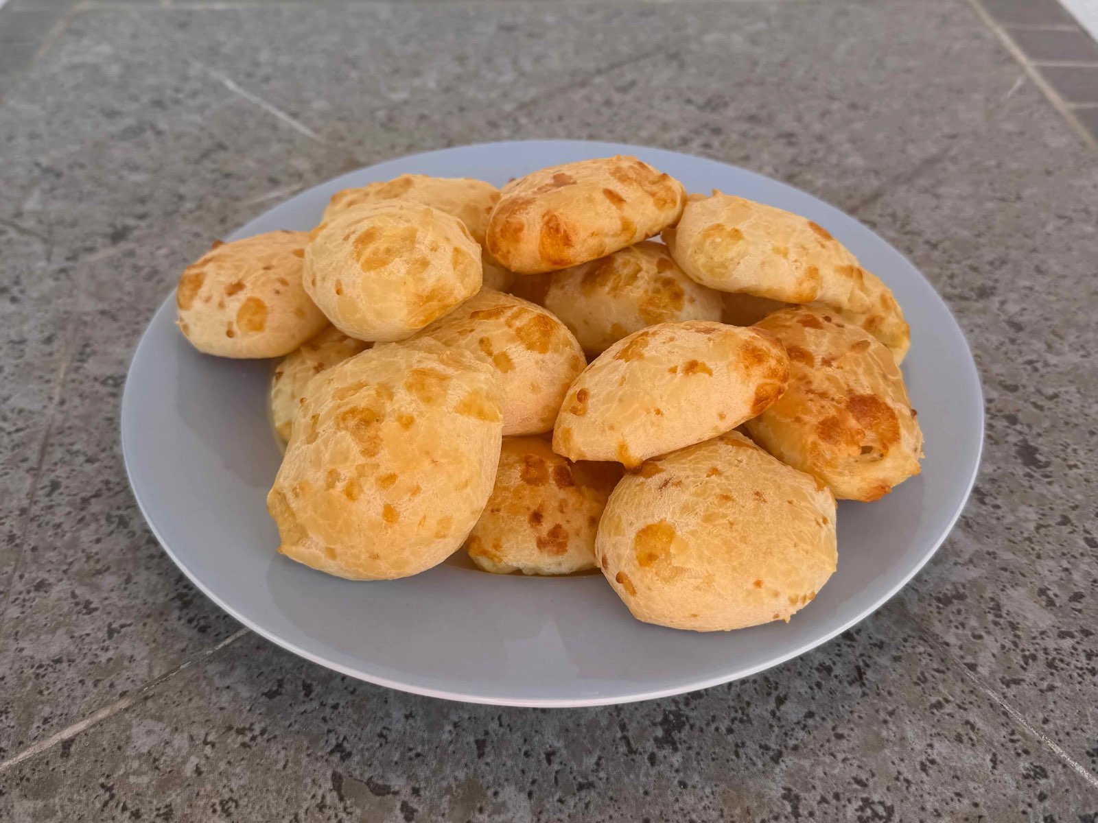 Pão de queijo on a plate